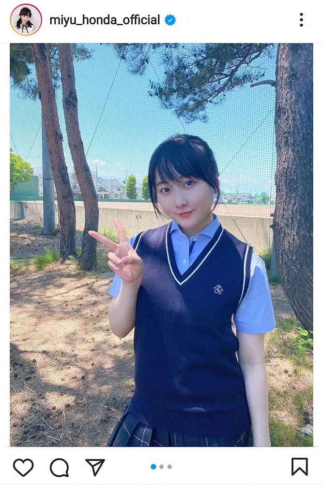 【画像・写真】本田望結　夏の制服ショットに姉・真凜も反応　フォロワーは絶賛「同級生が羨ましい」「純情可憐」