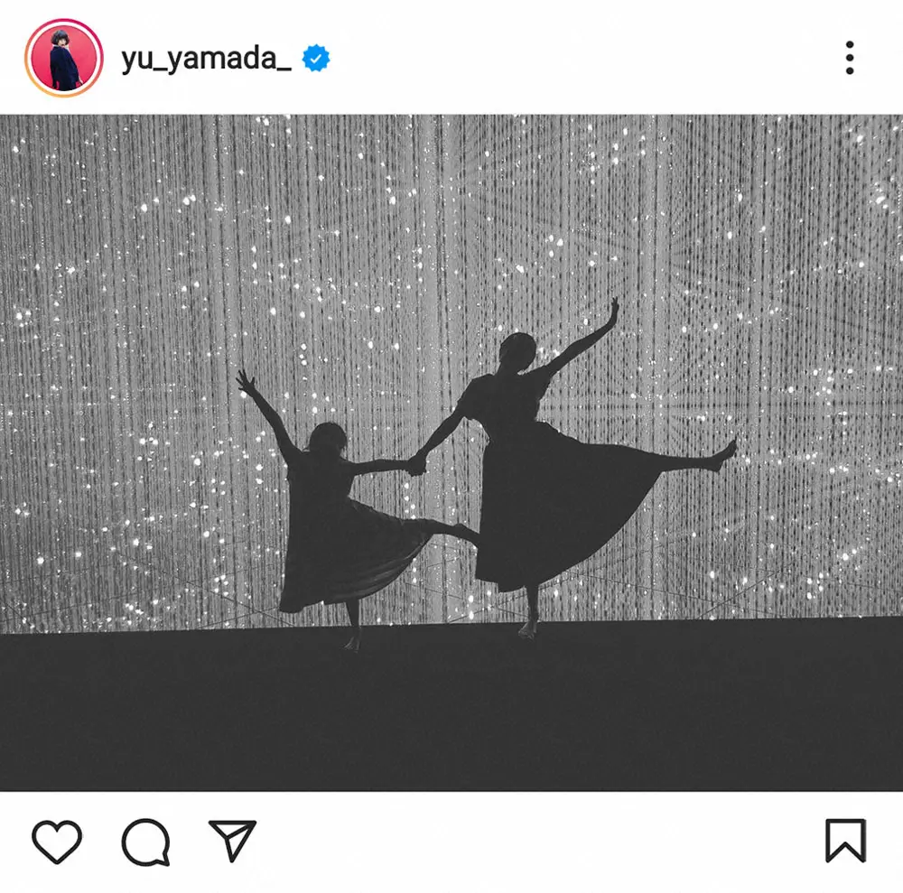 【画像・写真】山田優　6歳長女と？「LA LA LAND」ポーズに「お子さんと同じぐらい細い」「手足長い～」の声