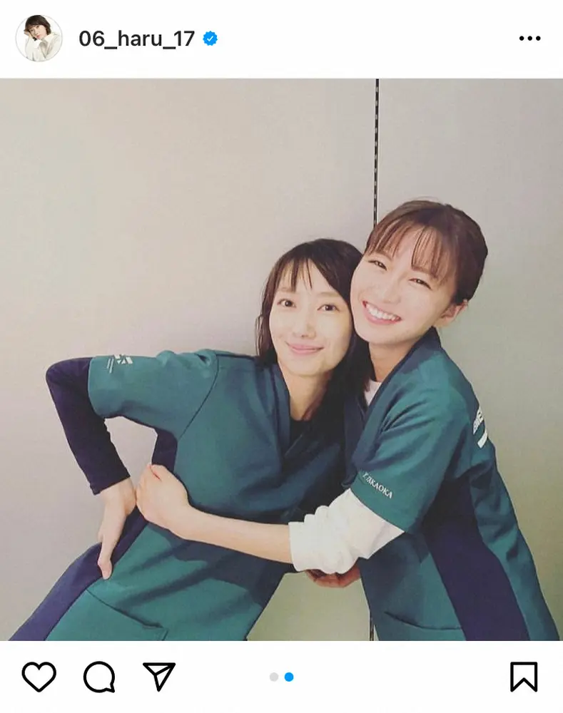 【画像・写真】波瑠　「ナイト・ドクター」岡崎紗絵との仲良しショットにファン「仲良い姉妹みたい」「素敵な関係」