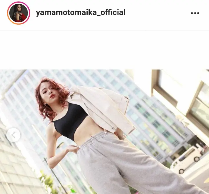 【画像・写真】山本舞香　バッキバキの腹筋露出ショット公開に「えぐカッコイイ」「まてまて腹筋しか目に入らない」