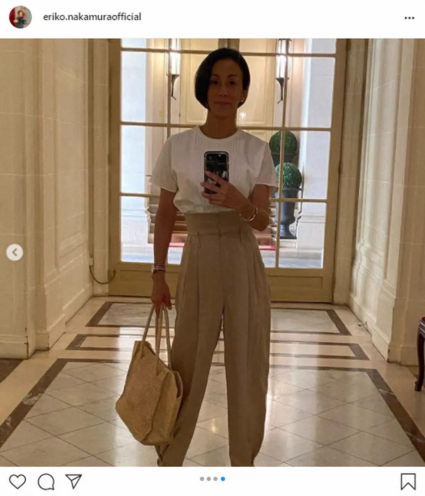 【画像・写真】中村江里子　夫とのカフェデートに反響「パンツがペア」「素敵なご夫婦」　次女が小学校卒業