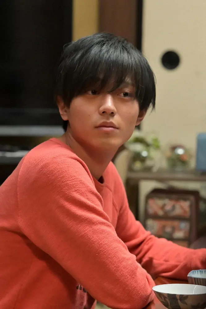 【画像・写真】「おかえりモネ」名曲「かもめはかもめ」に託された思い　1番フル歌唱　りょーちん母・坂井真紀の説得力