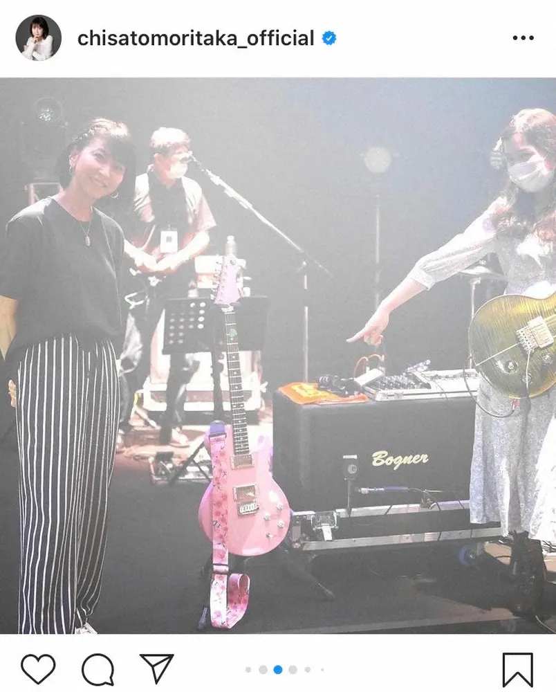 【画像・写真】森高千里　ミニスカライブ衣装姿　後ろ姿も…「変わらず美しい」の声　