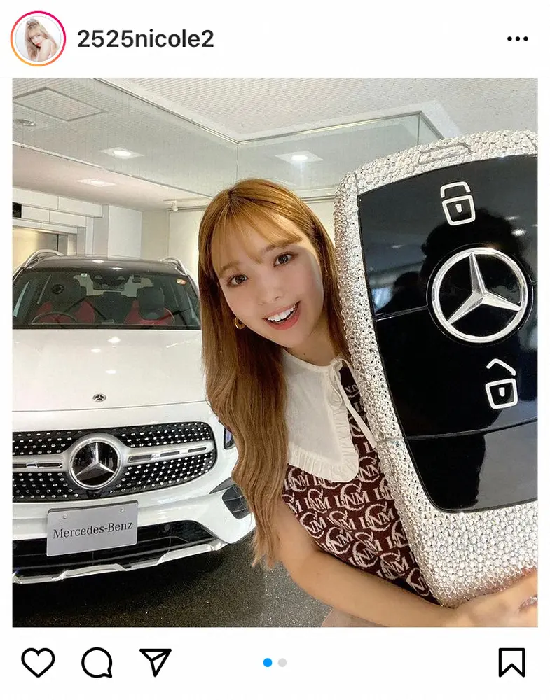 【画像・写真】藤田ニコル　「人生で初めてのマイカーです」700万円ベンツがついに納車でファン「かっけぇー！！」
