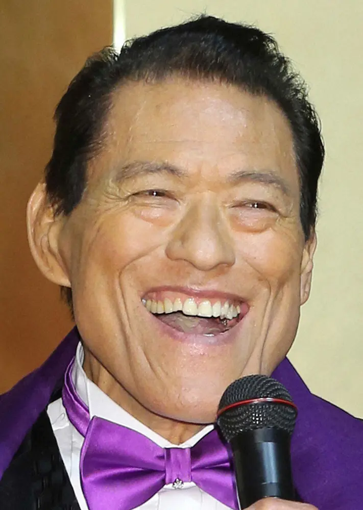 【画像・写真】アントニオ猪木氏「ここんとこ、お腹がすいて、お腹がすいて…」　食欲回復にスマイル出た！