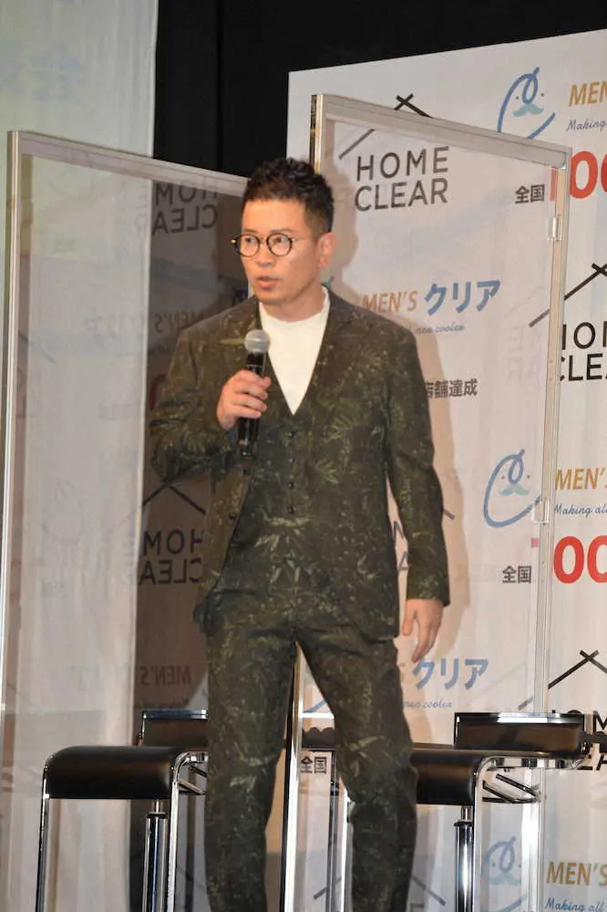 【画像・写真】宮迫博之「前向きにきれいサッパリ」　大勢の報道陣に「会見以来…ぞわぞわときます」　
