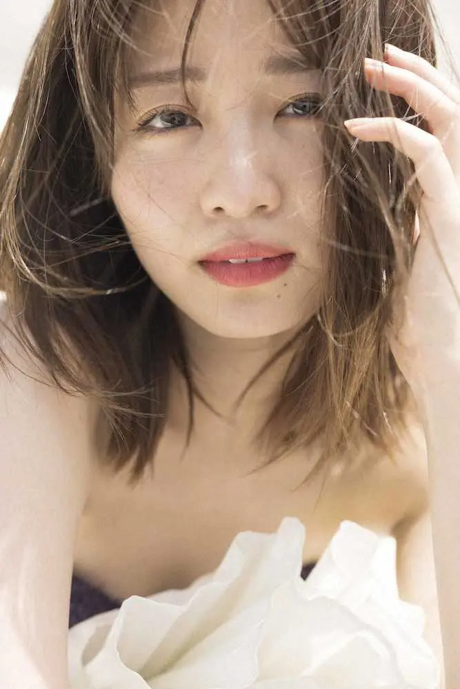 【画像・写真】岡崎紗絵　初写真集はまるで恋人になったかのような…
