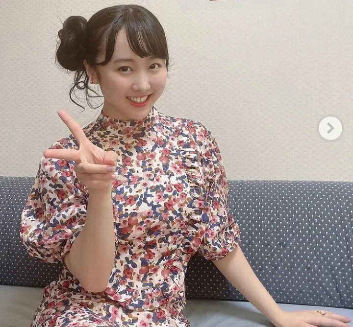 【画像・写真】本田望結　お団子ヘア＆花柄ワンピ姿披露に「オトナになったネェ～」「綺麗なお姫様」