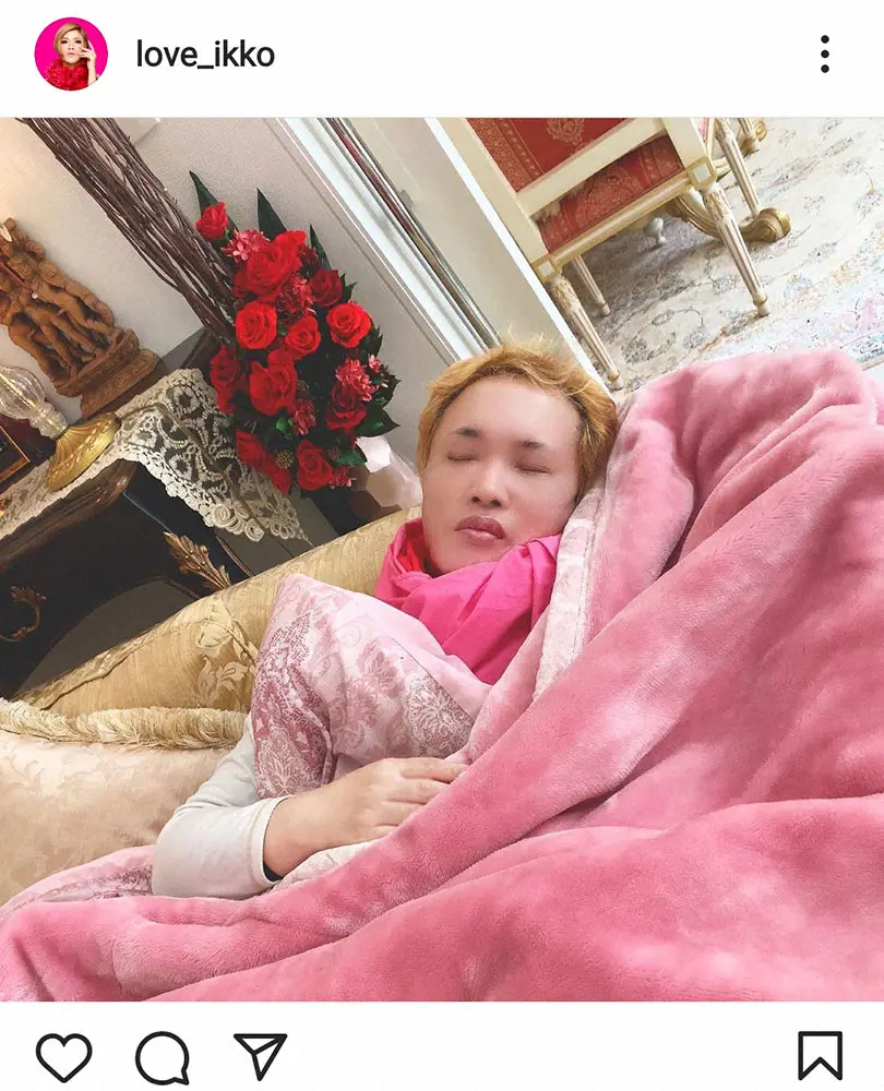 【画像・写真】IKKO　ピンクに包まれた無防備な寝顔ショット披露に「スッピンが美しすぎる」「天使ちゃんかと」の声