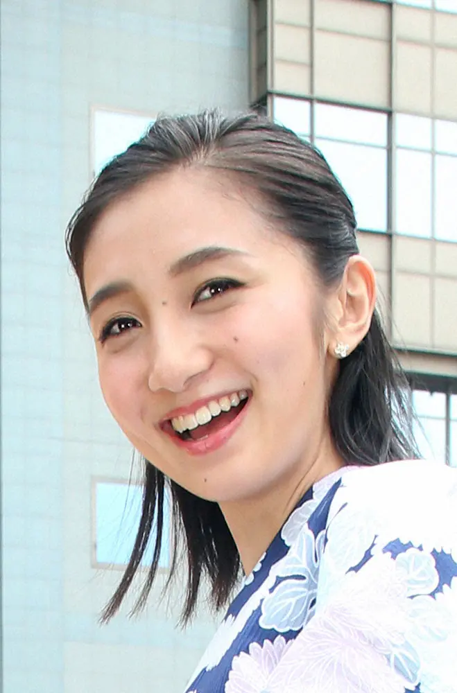 【画像・写真】TBS近藤夏子アナ　コシノジュンコさんデザインドレスで本人と2ショット「カッコ良すぎ」「ステキ」の声