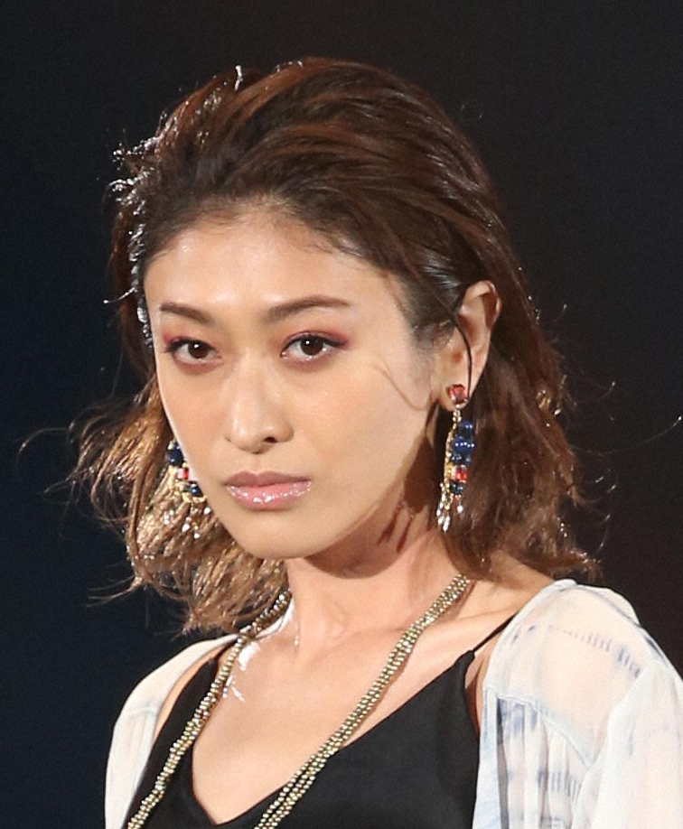 山田優 夫 小栗旬の素顔 子どもの相手 やってくれますね 腹の立つことは 朝 起きないことかな スポニチ Sponichi Annex 芸能