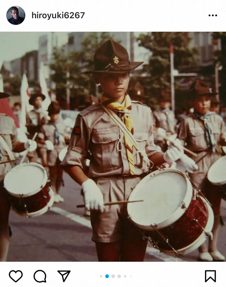 【画像・写真】渡辺裕之　ボーイスカウト時代の写真に「幼少期から顔が整いすぎています」「今と同じ顔」の声