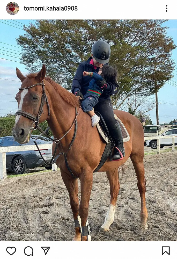 【画像・写真】華原朋美「息子と一緒に初めての乗馬」姿に「すごく良い写真」「心温まる写真」の声
