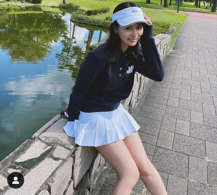 【画像・写真】永尾まりや　白のミニスカ・ゴルフウエア姿公開に「似合う」「今度ゴルフいこ」