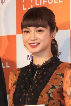 工藤静香 ショートボブに見えた髪形の 秘密 披露に これはマジック フェイント の声 スポニチ Sponichi Annex 芸能