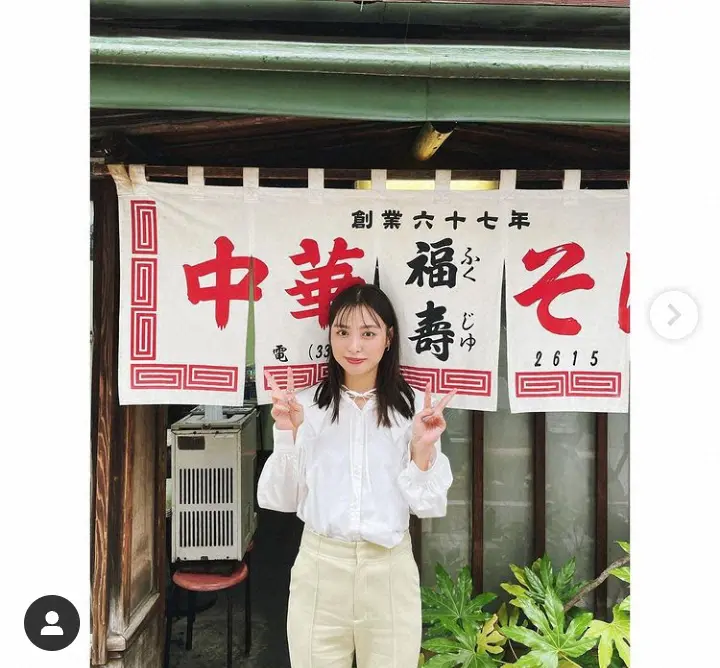 【画像・写真】内田理央　老舗中華そば店訪問ショット公開に「看板娘！！」「美味しそー」「ざ王道ラーメンですね」