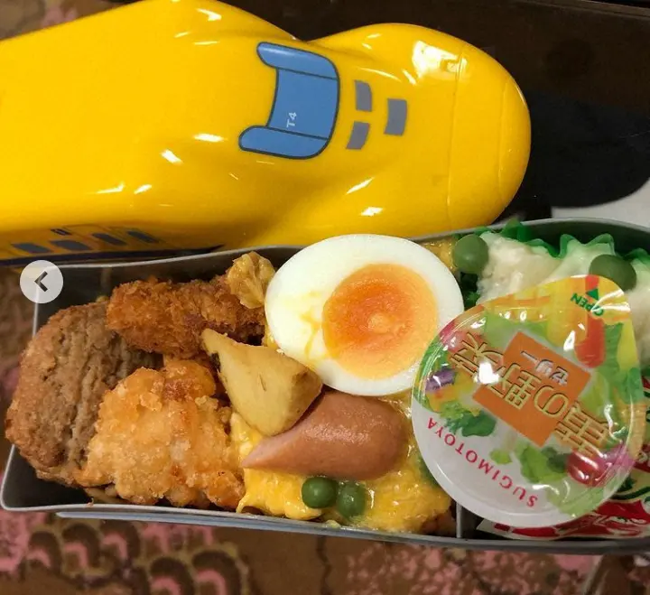 【画像・写真】宮崎美子　購入のドクターイエロー弁当公開に「美味しそう」「可愛い」「幸せにもなれそう」の声