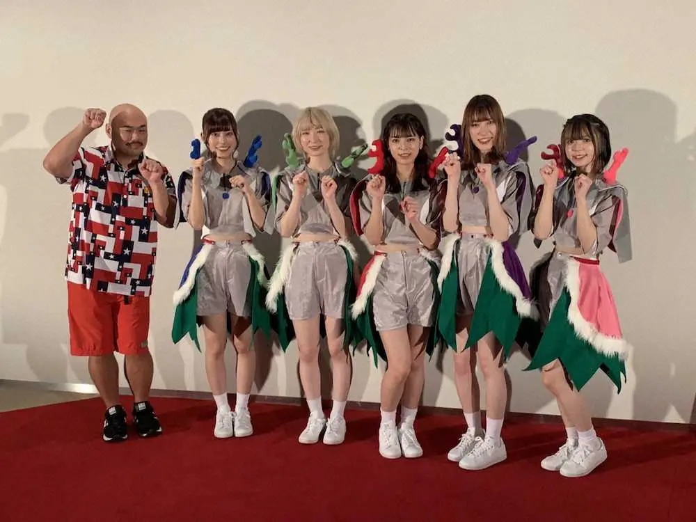【画像・写真】豆柴の大群、戦々恐々?　特別公演にクロちゃん登場　プロデューサー復帰に意欲満々