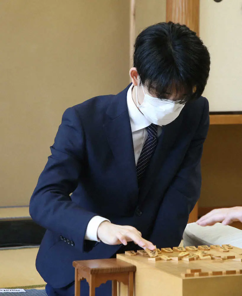 【画像・写真】王将戦挑戦者決定L　藤井聡太3冠と広瀬章人八段が対戦