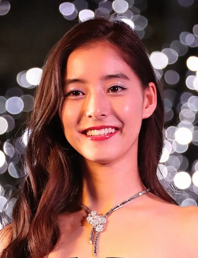 【画像・写真】新木優子　谷まりあとの仲良し2ショット披露に「美人の2人最強」「いい写真」の声