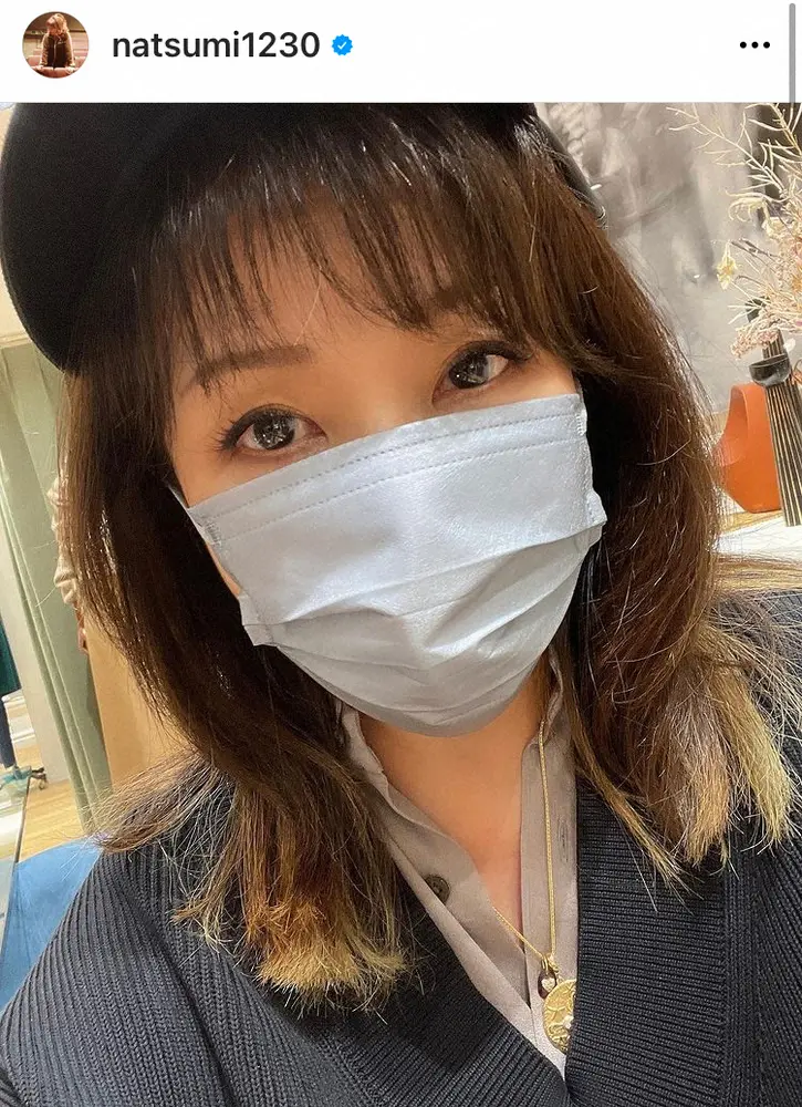 【画像・写真】小川菜摘　20センチヘアカット＆インナーカラーも変更「誰も気付いてくれないさ。チ」