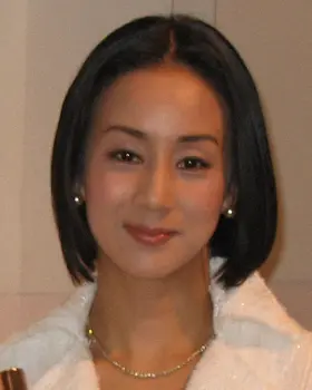 中村江里子 「完全にお出かけ用」20年前のワンピ着用に…ファン「サイズ 