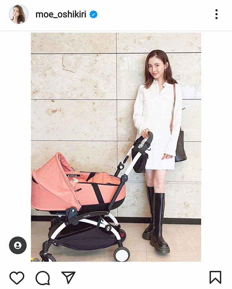 【画像・写真】押切もえ　カスタムしたベビーカーとミニワンピ＆ロングブーツ姿に「産後には見えない」の声