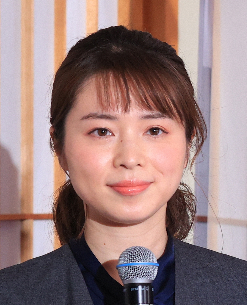 中学時代の ご学友 Tbs皆川玲奈アナ 眞子さんは 学校から出る時はすぐspの方が前と後ろに スポニチ Sponichi Annex 芸能