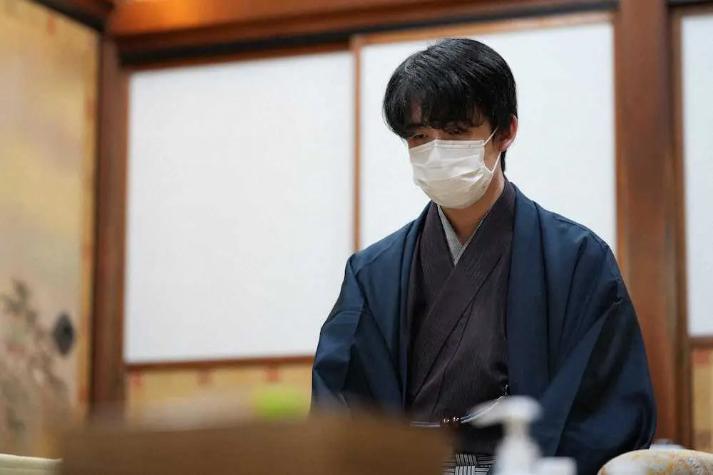 【画像・写真】藤井3冠、またも相掛かり　豊島竜王との対戦では6局連続　竜王戦第2局1日目
