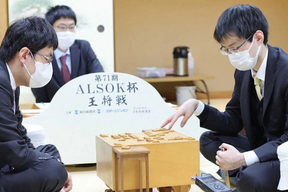 【画像・写真】近藤誠也七段110手で広瀬章人八段に勝利　第71期ALSOK杯王将戦挑戦者決定L
