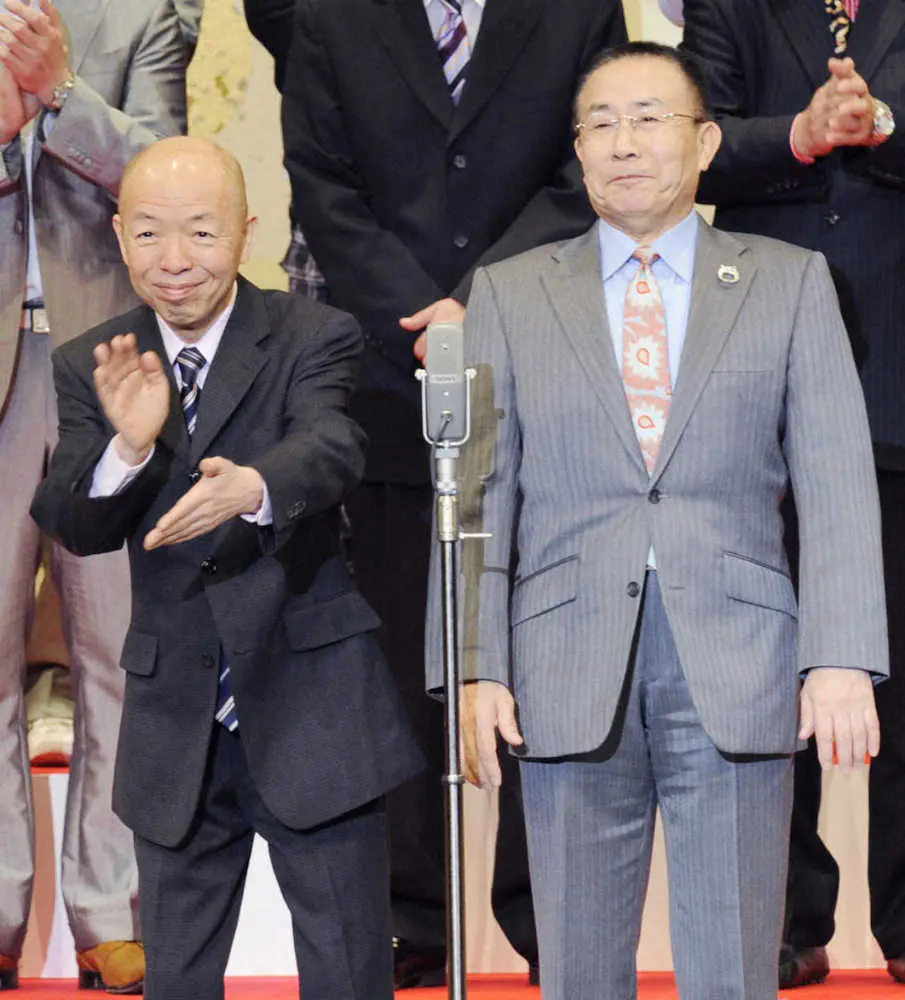 漫才コンビ「コメディNo・1」として人気を誇っていた坂田利夫（左）と前田五郎さん