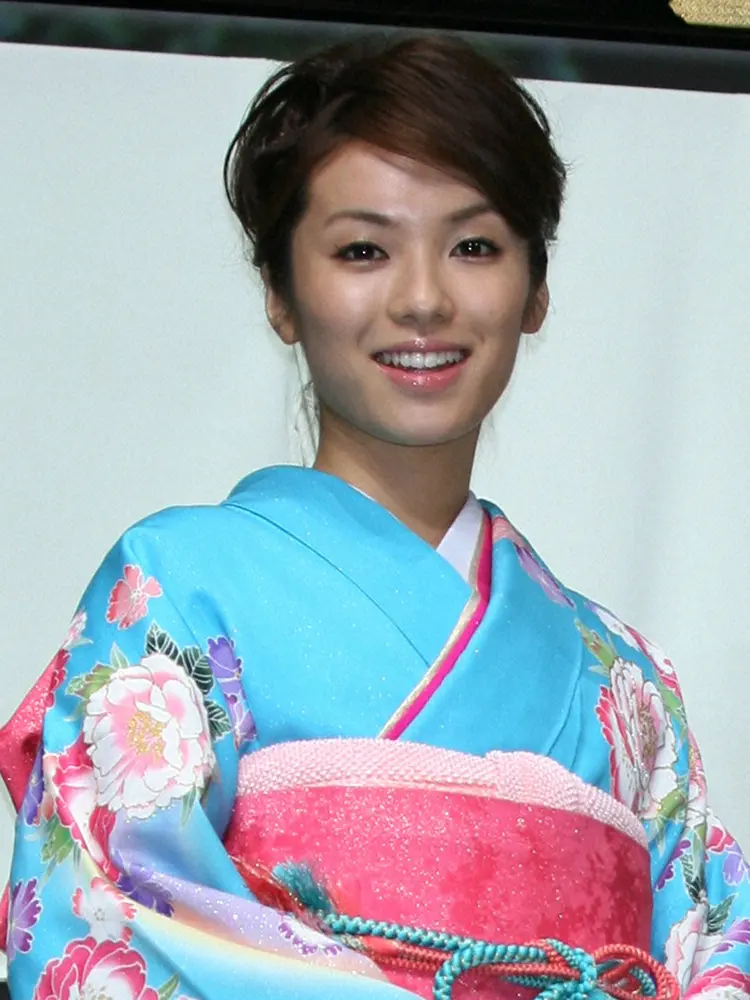 【画像・写真】内山理名　東野幸治の「プライベートも充実?」の質問に幸せそうな表情で「はい」