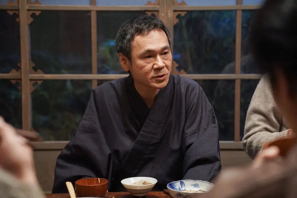 【画像・写真】【明日11月9日のカムカムエヴリバディ】第7話　岡山に戻るも勝手気ままな算太　店には謎の男が現れ