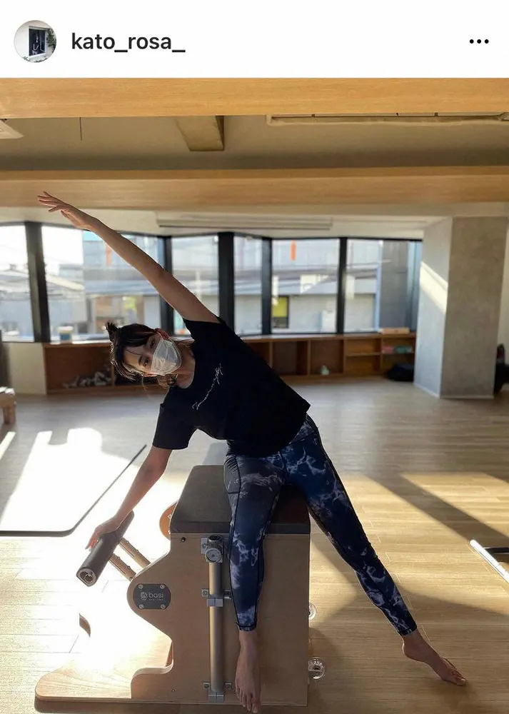【画像・写真】加藤ローサ　「地味にコツコツ」ピラティス姿を披露にファン「おー美しい」「努力の積み重ねですもんね」