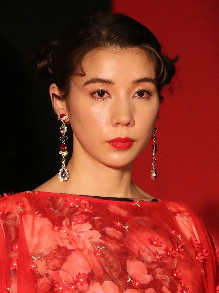 【画像・写真】仲里依紗　8歳息子は「お笑い芸人」志望、さんまの前でネタ披露した過去も