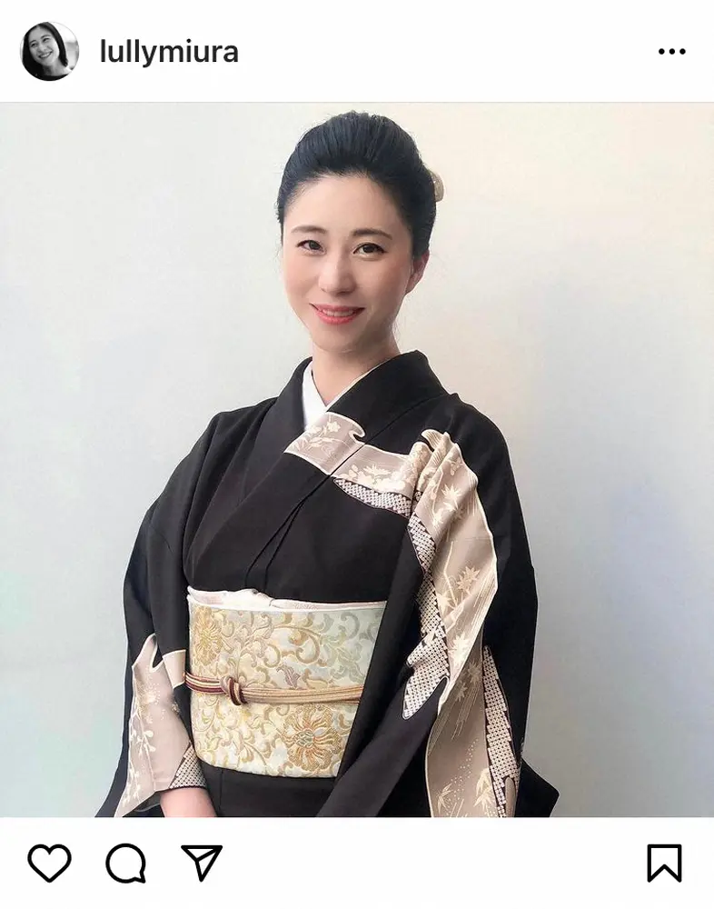 【画像・写真】三浦瑠麗氏　凛としたレアな和装ショット披露に「お美しい」「才色兼備の見本」「極妻のような妖艶さ」の声