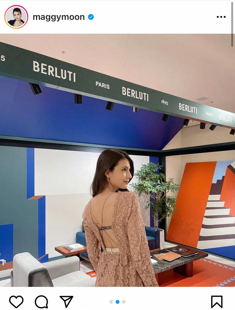 【画像・写真】マギー　背中パックリ…ミニドレス姿で大胆に“美脚”披露　ファン「奇跡のスタイル」「顔小さっ！」