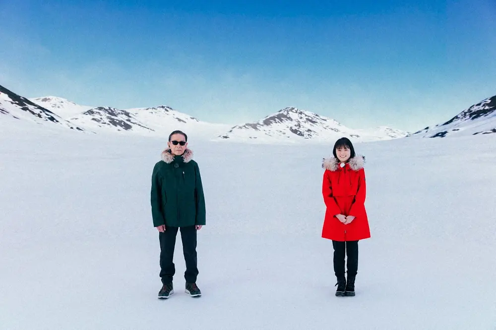 来年1月8日に放送される「ブラタモリ」のテーマは南極（左からタモリ、浅野里香アナウンサー）（C）NHK