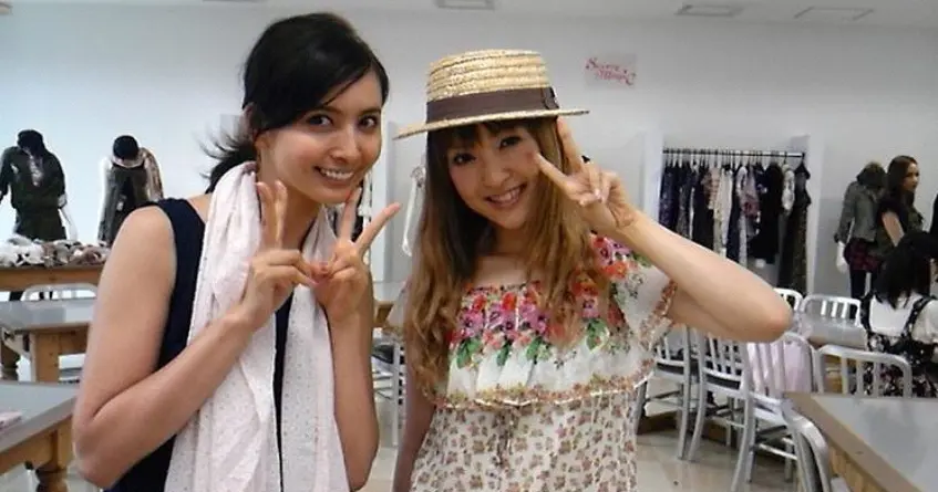 【画像・写真】加藤夏希　神田沙也加さんとの2S掲載し追悼「サーヤが…カラオケをしたり絵を描いては見せ合ったり」