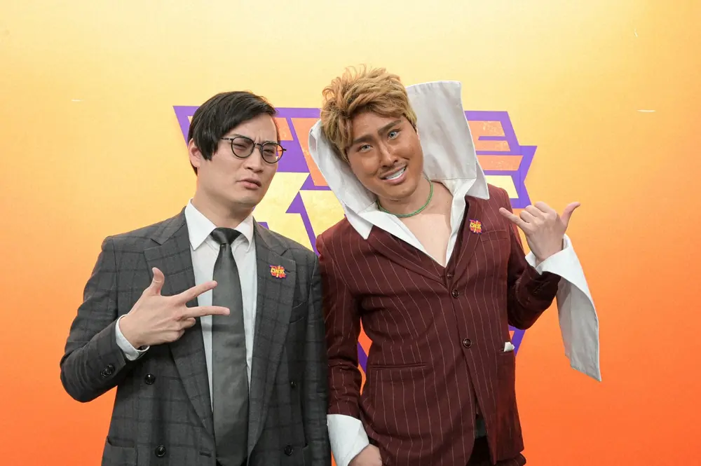 【画像・写真】新庄監督、激似モノマネで話題の「きつね」淡路と共演で笑顔　「監督になる前からやってくれて嬉しい!」