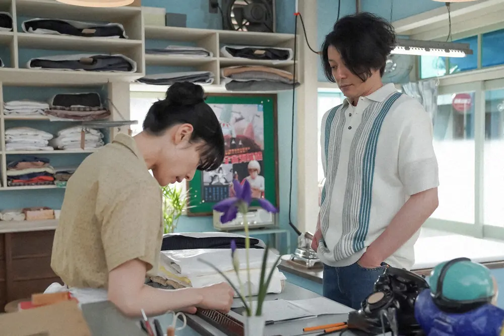 【画像・写真】【明日12月27日のカムカムエヴリバディ】第41話　るい、1人店番中にピンチ！慰謝料を迫られて…