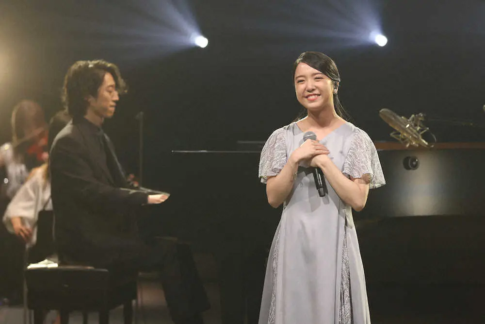 【画像・写真】【紅白】上白石萌音　「カムカム」夫役の松村北斗から元気もらい初紅白「パワーいただきました」