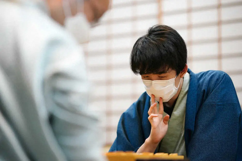【画像・写真】藤井聡太竜王　手応えを感じたのは133手目「4五銀のあたりで詰んでいるのかなと」王将戦七番勝負先勝