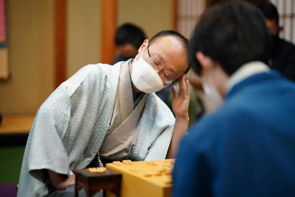 【画像・写真】渡辺明王将「終盤にチャンスがあると思って指していたが…」掛川不敗伝説終止符も「まだ始まったばかり」