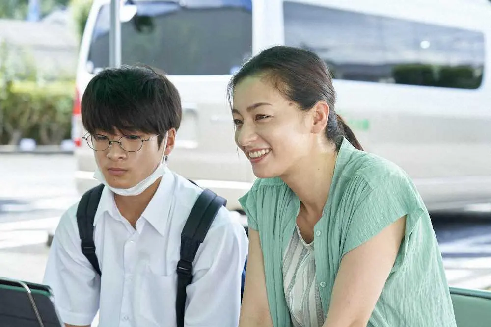 和田庵は尾野真千子の息子役を演じた（C）2021「茜色に焼かれる」フィルムパートナーズ