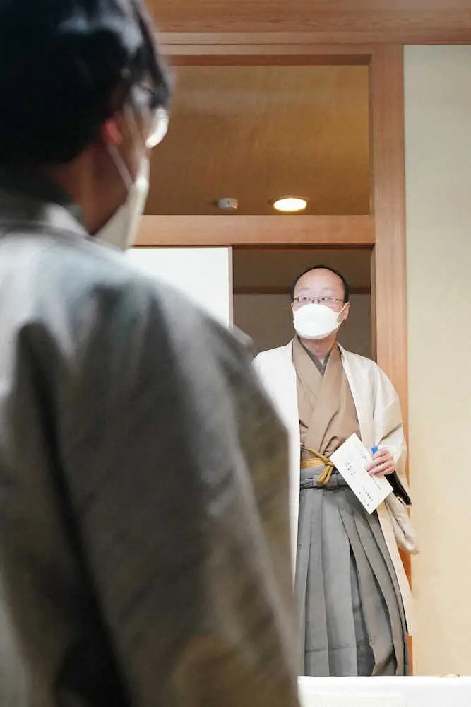 【画像・写真】後手の渡辺王将が62手目を封じて1日目終了　第71期王将戦第3局