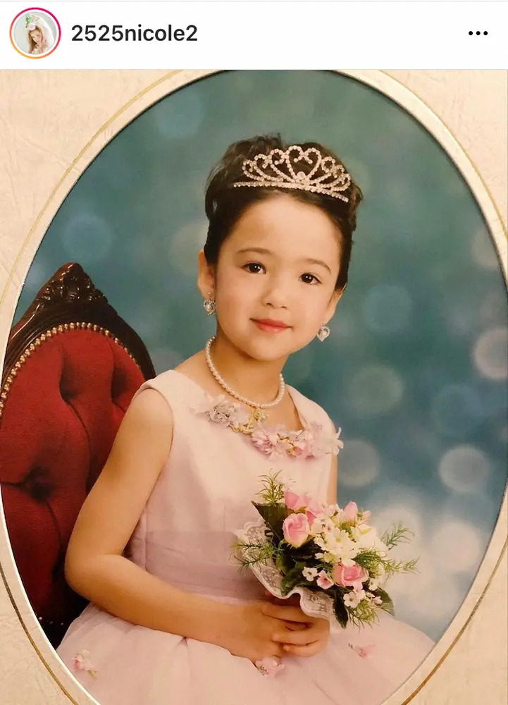藤田ニコル 幼少期の お姫様 ショットで24歳誕生日報告 これからも 自分らしく スポニチ Sponichi Annex 芸能
