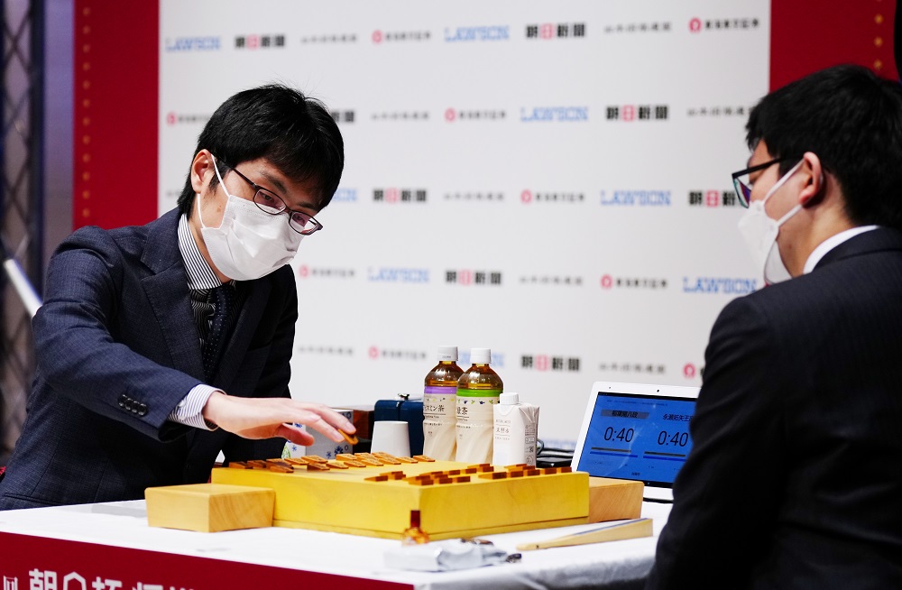【画像・写真】朝日杯決勝戦は菅井八段VS稲葉八段の同門対決　準決勝で佐藤天九段、永瀬王座を破る