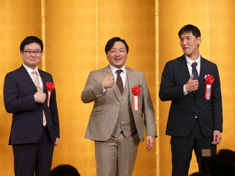 【画像・写真】今村翔吾氏　“夢はかなう”証明　子供や後輩に語り続ける　芥川賞、直木賞贈呈式