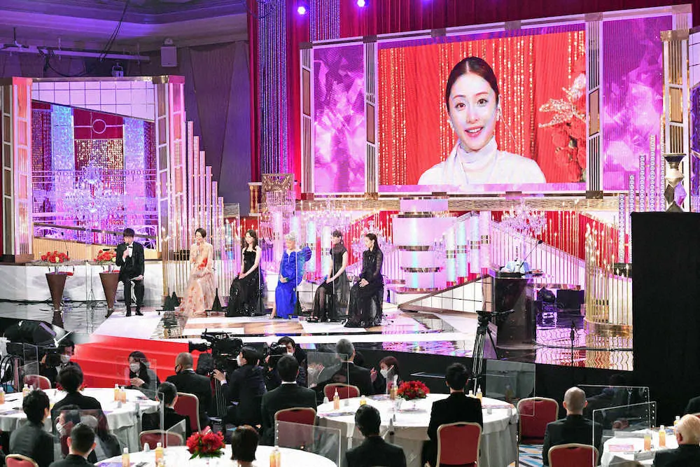 【画像・写真】【日本アカデミー賞】第1子妊娠中の石原さとみ「生まれてくる子供に見せたい」　ゆったりドレスで登場